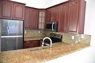 18954 NW 67th Pl #18954, Hialeah, FL 33015 - Photo 2