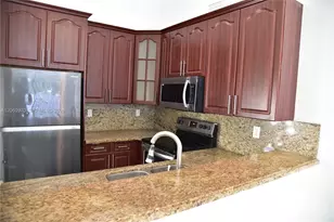 18954 NW 67th Pl, Hialeah, FL 33015 - Photo 2