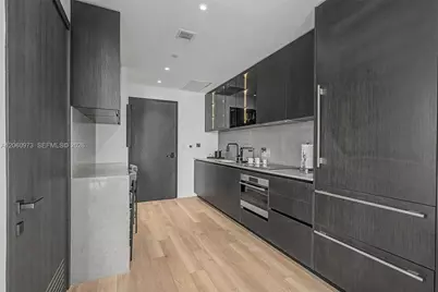 20 NE 11th St #3808, Miami, FL 33132 - Photo 6