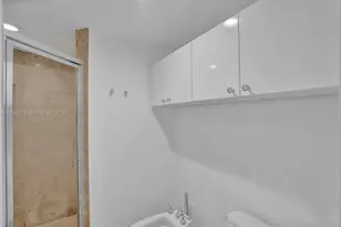 4775 Collins Ave, Miami Beach, FL 33140 - Photo 36