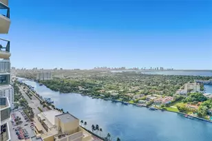 4775 Collins Ave, Miami Beach, FL 33140 - Photo 2