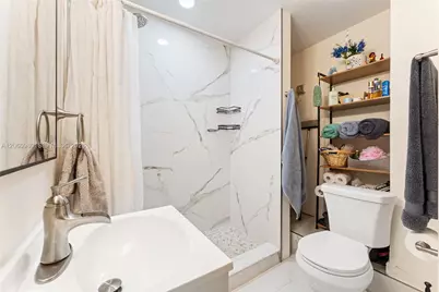 371 NE 32nd Ter, Homestead, FL 33033 - Photo 32
