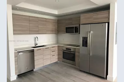 121 NE 34 St #811, Miami, FL 33137 - Photo 2