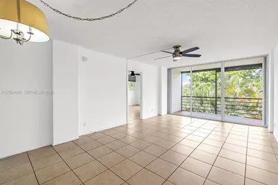 112 Royal Park Dr #3A, Oakland Park, FL 33309 - Photo 4