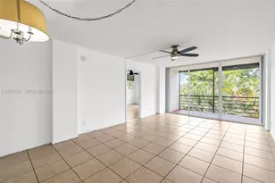 112 Royal Pk Dr, Oakland Park, FL 33309 - Photo 4