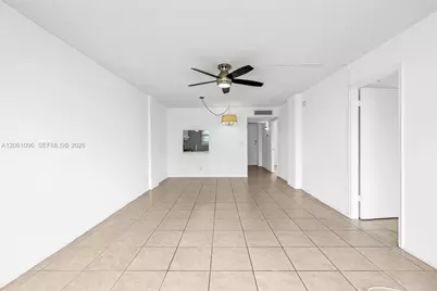 112 Royal Park Dr #3A, Oakland Park, FL 33309 - Photo 6