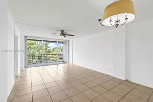 112 Royal Pk Dr, Oakland Park, FL 33309 - Photo 2