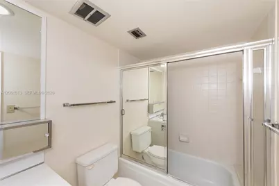 600 Biltmore Way #1014, Coral Gables, FL 33134 - Photo 18