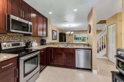 20822 NW 2nd St, Pembroke Pines, FL 33029 - Photo 4