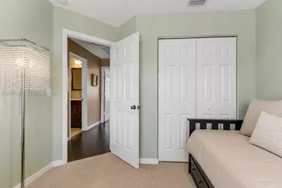 20822 NW 2nd St, Pembroke Pines, FL 33029 - Photo 22