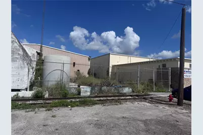 909 NW 13th St, Belle Glade, FL 33430 - Photo 6