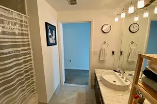 244 Biscayne Blvd, Miami, FL 33132 - Photo 8