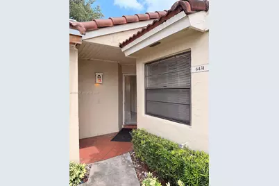 6431 NW 171st St, Hialeah, FL 33015 - Photo 1