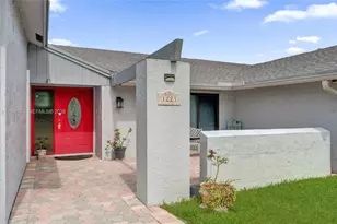 1221 NW 78th Ave, Plantation, FL 33322 - Photo 6