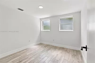 1000 7th St #4, Miami Beach, FL 33139 - Photo 6