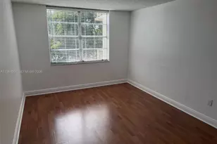 13100 SW 92nd Ave, Miami, FL 33176 - Photo 10