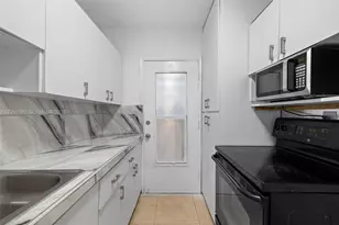 7271 Gary Ave, Miami Beach, FL 33141 - Photo 2