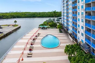 400 Kings Point Dr, Sunny Isles Beach, FL 33160 - Photo 52
