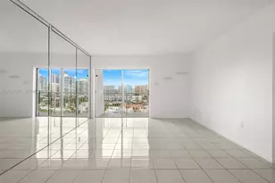 400 Kings Point Dr, Sunny Isles Beach, FL 33160 - Photo 16