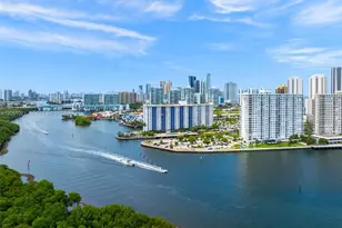 400 Kings Point Dr, Sunny Isles Beach, FL 33160 - Photo 56