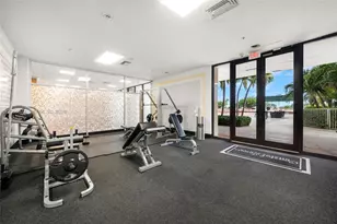 400 Kings Point Dr, Sunny Isles Beach, FL 33160 - Photo 26