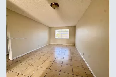 95 NE 41st St #J153, Oakland Park, FL 33334 - Photo 4