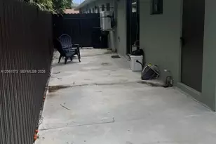 1050 NE 9th Ave, Fort Lauderdale, FL 33304 - Photo 12