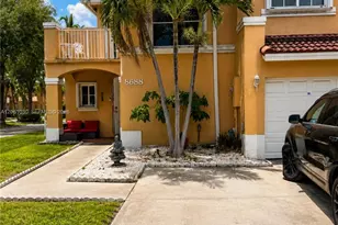 8688 SW 158th Pl, Miami, FL 33193 - Photo 1