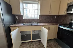 2524 SW 6th St, Miami, FL 33135 - Photo 10