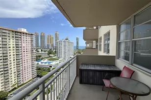 250 174th St, Sunny Isles Beach, FL 33160 - Photo 30