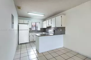 6305 W 22nd Ct, Hialeah, FL 33016 - Photo 6