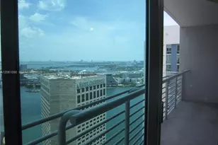 325 S Biscayne Blvd, Miami, FL 33131 - Photo 14