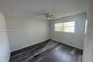 30 SE 4th Ave, Hallandale Beach, FL 33009 - Photo 6