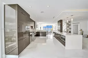 17875 Collins Ave, Sunny Isles Beach, FL 33160 - Photo 10