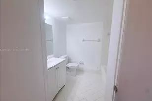 995 NE 34th Ave, Homestead, FL 33033 - Photo 4