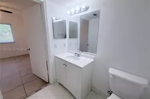 995 NE 34th Ave, Homestead, FL 33033 - Photo 6