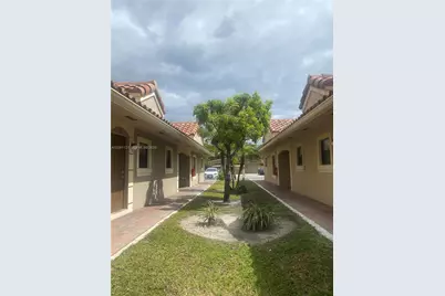 1035 NE 10th Ave #3, Fort Lauderdale, FL 33304 - Photo 26