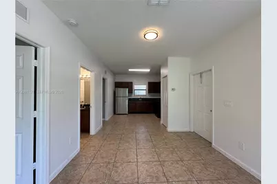 1035 NE 10th Ave #3, Fort Lauderdale, FL 33304 - Photo 8