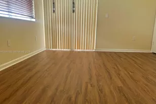 3500 Oaks Clubhouse Dr, Pompano Beach, FL 33069 - Photo 24