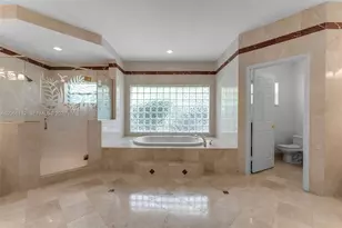 9735 SW 64th St, Miami, FL 33173 - Photo 14