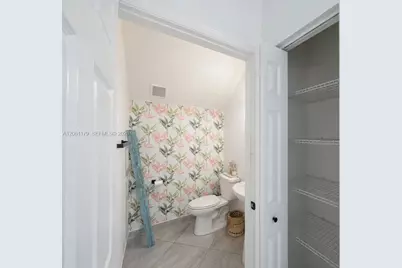 233 NE 23rd Ter, Homestead, FL 33033 - Photo 12