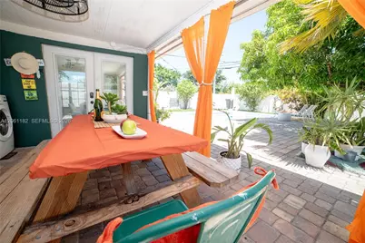 1725 SW 30th St, Fort Lauderdale, FL 33315 - Photo 6