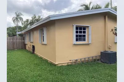 4320 SW 56th Ave, Davie, FL 33314 - Photo 8