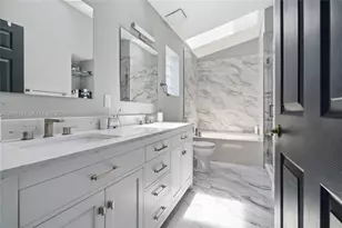 21221 NE 3rd Ct, Miami, FL 33179 - Photo 36