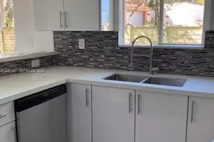 2430 SE 14th Ave, Homestead, FL 33035 - Photo 12