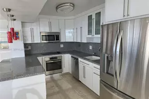 18081 Biscayne Blvd Boat Slip & Unit, Aventura, FL 33160 - Photo 10