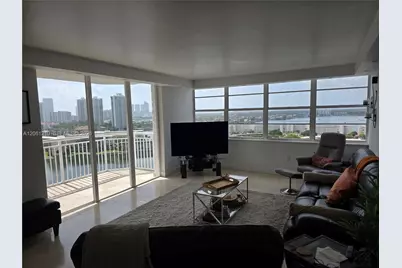 18081 Biscayne Blvd Boat Slip & Unit #1805, Aventura, FL 33160 - Photo 6