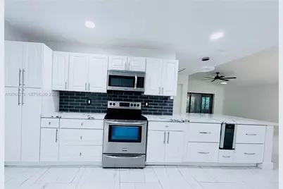 2560 Calamondin Cir, Coconut Creek, FL 33063 - Photo 22