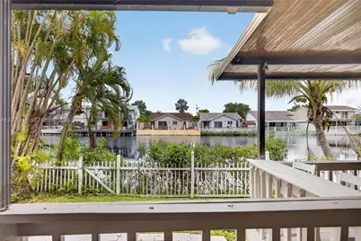 8210 SW 96th Ct, Miami, FL 33173 - Photo 44