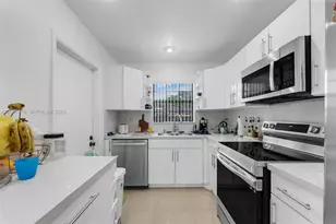 8612 SW 148th Pl, Miami, FL 33193 - Photo 8